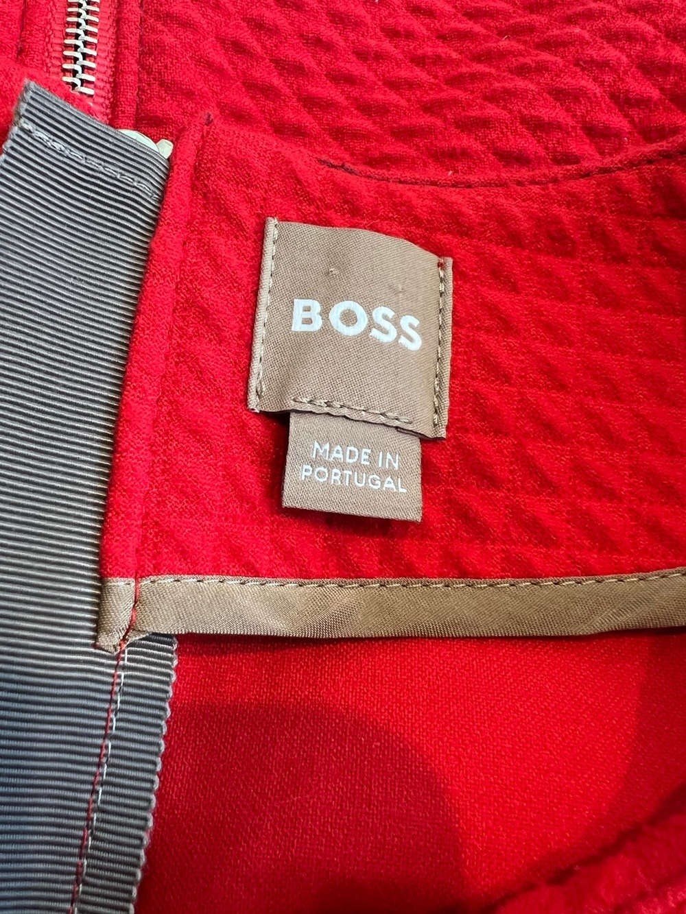 BOSS Zippered Midi Sheath Dress Textured Short Sleeve Red Gold Size 6 - Picture 11 of 14